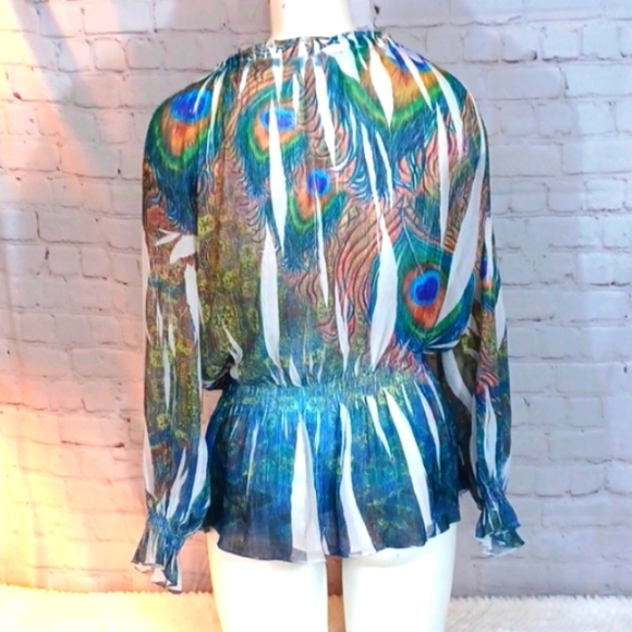 Womans‎ Lightweight Peacock Peasant Top szS - Picture 3 of 7